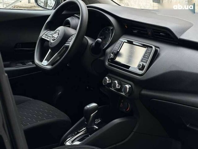Ниссан Kicks, объемом двигателя 1.6 л и пробегом 24 тыс. км за 16990 $, фото 2 на Automoto.ua
