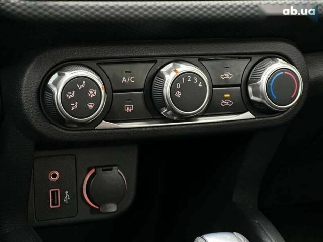 Ниссан Kicks, объемом двигателя 1.6 л и пробегом 24 тыс. км за 16990 $, фото 22 на Automoto.ua
