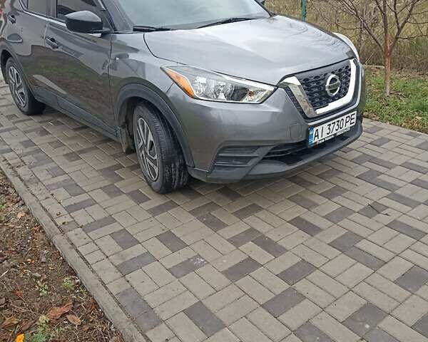 Серый Ниссан Kicks, объемом двигателя 1.6 л и пробегом 43 тыс. км за 14000 $, фото 6 на Automoto.ua