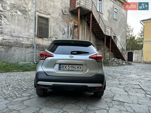 Серый Ниссан Kicks, объемом двигателя 1.6 л и пробегом 45 тыс. км за 16000 $, фото 9 на Automoto.ua