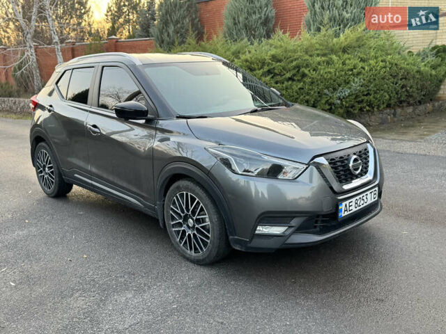 Серый Ниссан Kicks, объемом двигателя 1.6 л и пробегом 38 тыс. км за 14000 $, фото 1 на Automoto.ua