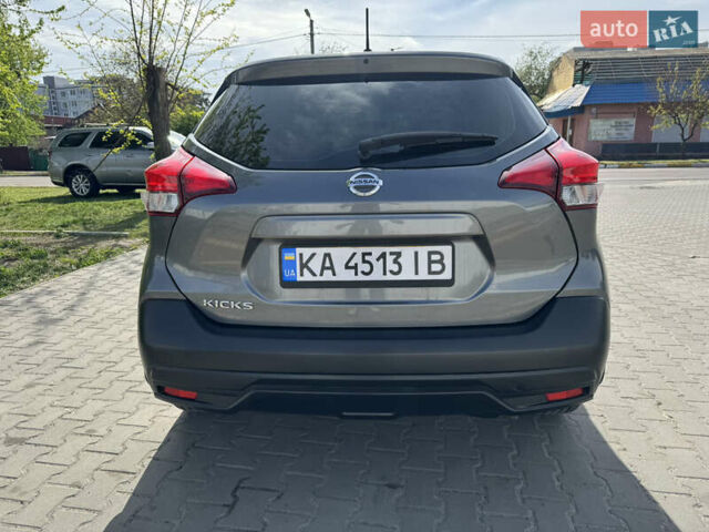 Серый Ниссан Kicks, объемом двигателя 1.6 л и пробегом 72 тыс. км за 14300 $, фото 12 на Automoto.ua