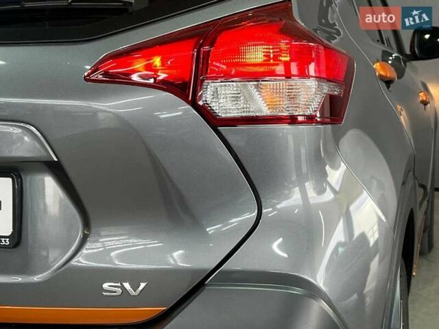 Серый Ниссан Kicks, объемом двигателя 1.6 л и пробегом 138 тыс. км за 13899 $, фото 4 на Automoto.ua