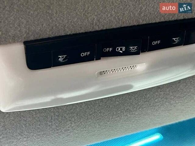 Серый Ниссан Kicks, объемом двигателя 1.6 л и пробегом 138 тыс. км за 13899 $, фото 22 на Automoto.ua