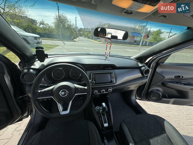 Серый Ниссан Kicks, объемом двигателя 1.6 л и пробегом 72 тыс. км за 14300 $, фото 35 на Automoto.ua