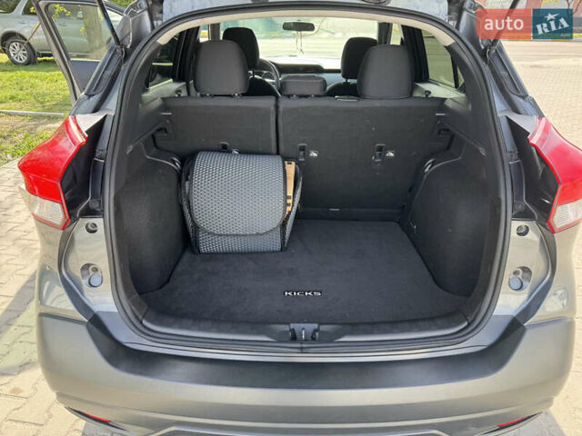 Серый Ниссан Kicks, объемом двигателя 1.6 л и пробегом 72 тыс. км за 14300 $, фото 15 на Automoto.ua