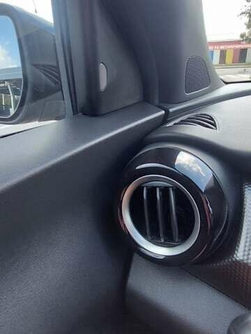 Серый Ниссан Kicks, объемом двигателя 1.6 л и пробегом 33 тыс. км за 14499 $, фото 16 на Automoto.ua