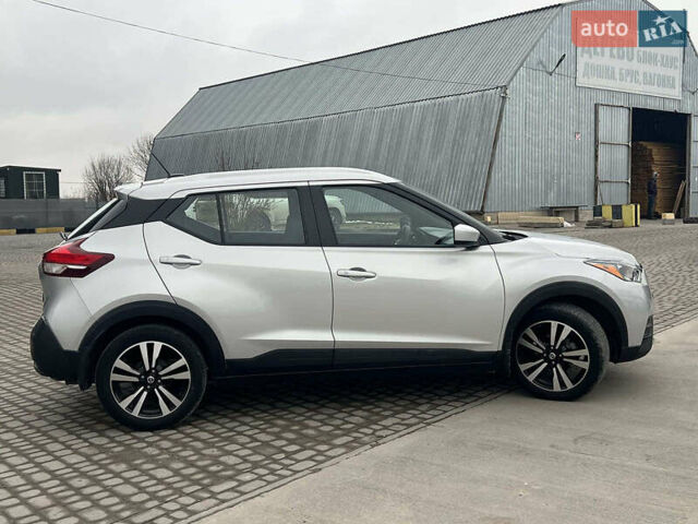 Серый Ниссан Kicks, объемом двигателя 1.6 л и пробегом 85 тыс. км за 14590 $, фото 11 на Automoto.ua