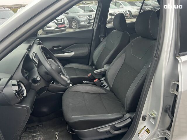 Серый Ниссан Kicks, объемом двигателя 1.6 л и пробегом 85 тыс. км за 14590 $, фото 18 на Automoto.ua