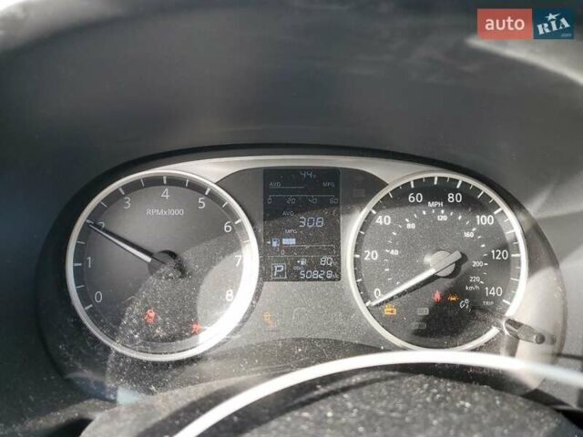 Серый Ниссан Kicks, объемом двигателя 1.6 л и пробегом 81 тыс. км за 3000 $, фото 8 на Automoto.ua