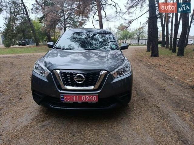 Серый Ниссан Kicks, объемом двигателя 1.6 л и пробегом 110 тыс. км за 14300 $, фото 32 на Automoto.ua