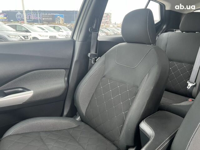 Серый Ниссан Kicks, объемом двигателя 1.6 л и пробегом 85 тыс. км за 14590 $, фото 20 на Automoto.ua