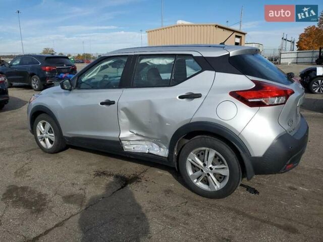 Серый Ниссан Kicks, объемом двигателя 1.6 л и пробегом 81 тыс. км за 3000 $, фото 1 на Automoto.ua