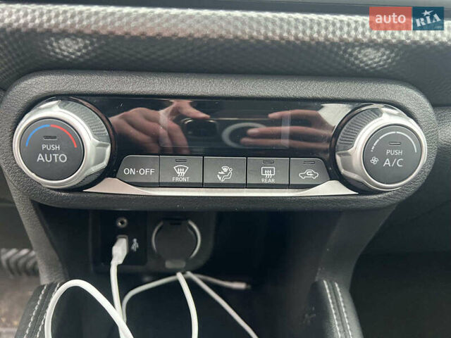 Серый Ниссан Kicks, объемом двигателя 1.6 л и пробегом 85 тыс. км за 14590 $, фото 25 на Automoto.ua