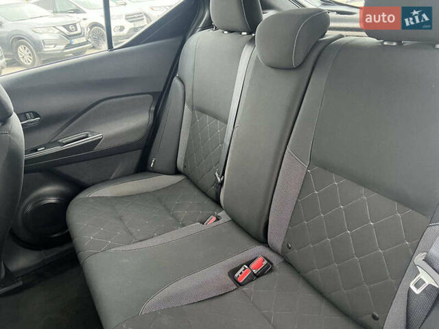 Серый Ниссан Kicks, объемом двигателя 1.6 л и пробегом 85 тыс. км за 14590 $, фото 30 на Automoto.ua