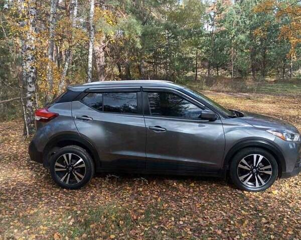 Серый Ниссан Kicks, объемом двигателя 1.6 л и пробегом 110 тыс. км за 14300 $, фото 47 на Automoto.ua