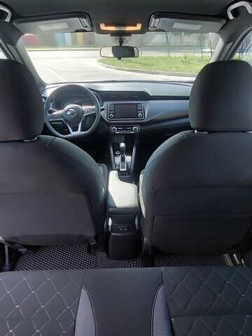 Серый Ниссан Kicks, объемом двигателя 1.6 л и пробегом 33 тыс. км за 14499 $, фото 27 на Automoto.ua