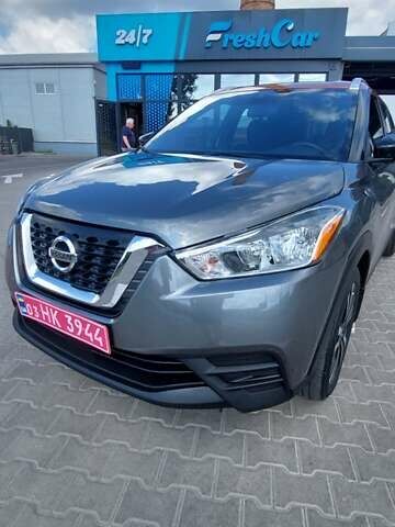 Серый Ниссан Kicks, объемом двигателя 1.6 л и пробегом 33 тыс. км за 14499 $, фото 22 на Automoto.ua