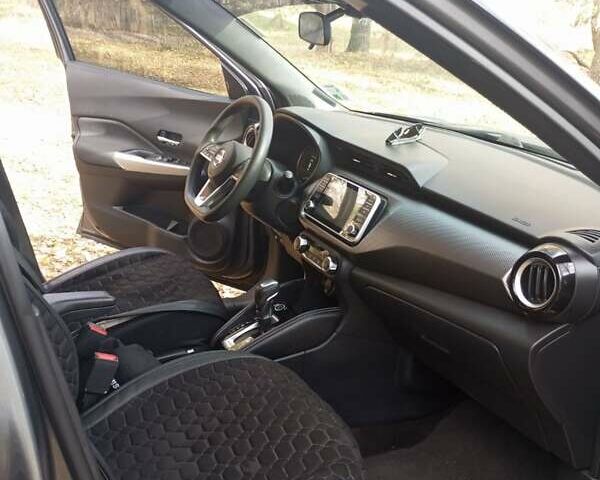 Серый Ниссан Kicks, объемом двигателя 1.6 л и пробегом 110 тыс. км за 14300 $, фото 25 на Automoto.ua