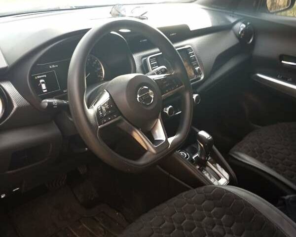 Серый Ниссан Kicks, объемом двигателя 1.6 л и пробегом 110 тыс. км за 14300 $, фото 1 на Automoto.ua