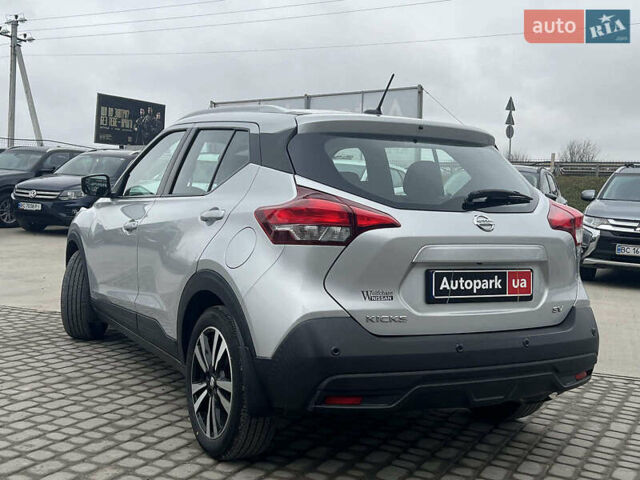 Серый Ниссан Kicks, объемом двигателя 1.6 л и пробегом 85 тыс. км за 14590 $, фото 6 на Automoto.ua