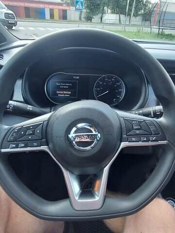 Серый Ниссан Kicks, объемом двигателя 1.6 л и пробегом 33 тыс. км за 14499 $, фото 20 на Automoto.ua