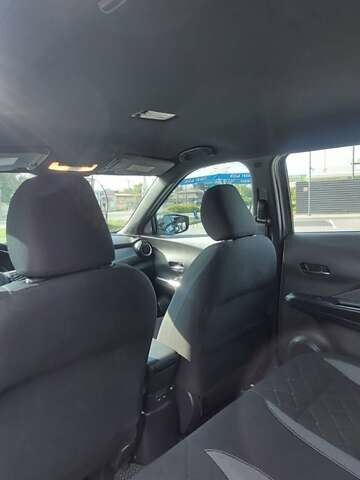 Серый Ниссан Kicks, объемом двигателя 1.6 л и пробегом 33 тыс. км за 14499 $, фото 25 на Automoto.ua