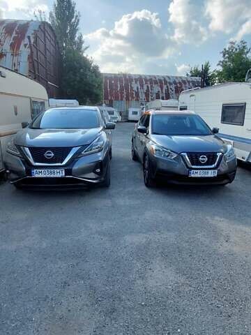 Серый Ниссан Kicks, объемом двигателя 1.6 л и пробегом 33 тыс. км за 14499 $, фото 1 на Automoto.ua
