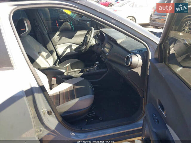 Серый Ниссан Kicks, объемом двигателя 1.6 л и пробегом 48 тыс. км за 3000 $, фото 12 на Automoto.ua