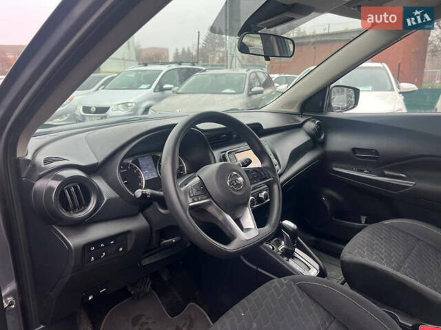 Сірий Ніссан Kicks, об'ємом двигуна 1.6 л та пробігом 134 тис. км за 13900 $, фото 14 на Automoto.ua