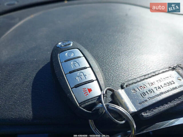 Серый Ниссан Kicks, объемом двигателя 1.6 л и пробегом 48 тыс. км за 3000 $, фото 6 на Automoto.ua
