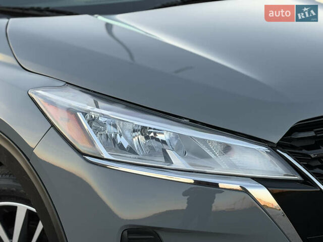 Серый Ниссан Kicks, объемом двигателя 1.6 л и пробегом 60 тыс. км за 16555 $, фото 19 на Automoto.ua