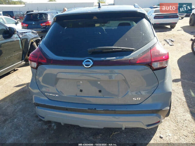 Серый Ниссан Kicks, объемом двигателя 1.6 л и пробегом 48 тыс. км за 3000 $, фото 1 на Automoto.ua