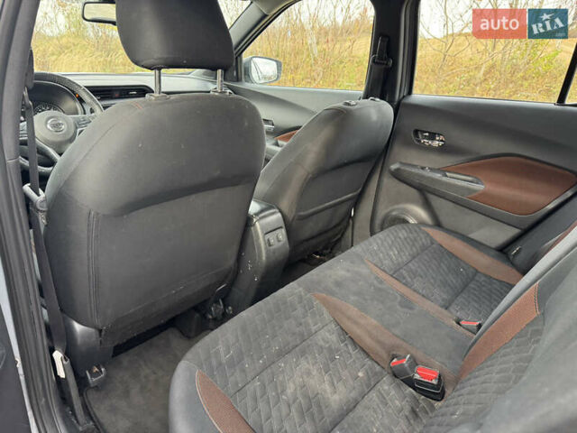 Серый Ниссан Kicks, объемом двигателя 1.6 л и пробегом 122 тыс. км за 12100 $, фото 10 на Automoto.ua