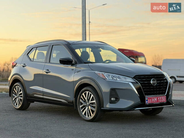 Серый Ниссан Kicks, объемом двигателя 1.6 л и пробегом 60 тыс. км за 16555 $, фото 27 на Automoto.ua