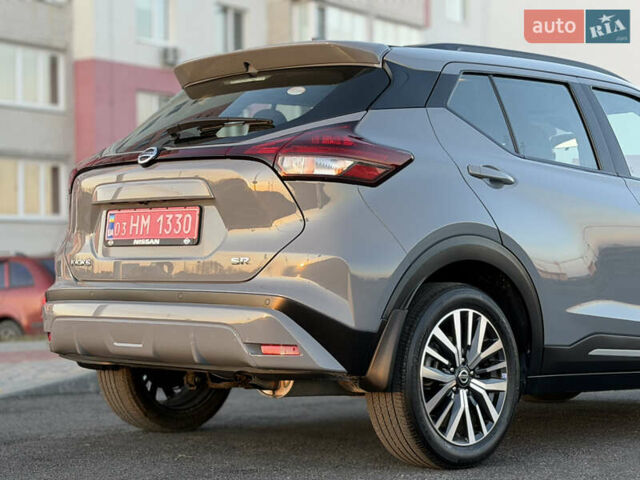 Серый Ниссан Kicks, объемом двигателя 1.6 л и пробегом 60 тыс. км за 16555 $, фото 13 на Automoto.ua
