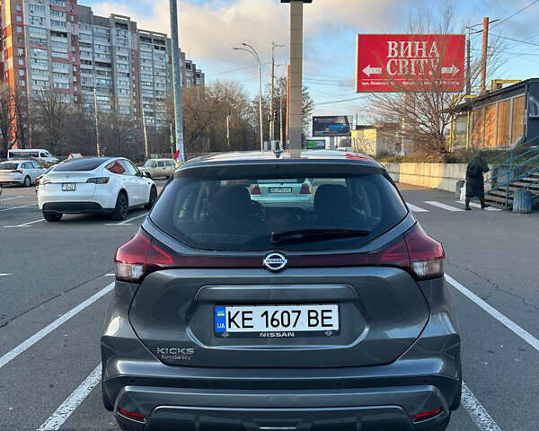 Серый Ниссан Kicks, объемом двигателя 1.6 л и пробегом 40 тыс. км за 15800 $, фото 5 на Automoto.ua