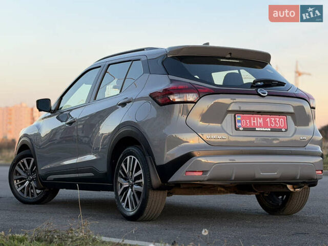 Серый Ниссан Kicks, объемом двигателя 1.6 л и пробегом 60 тыс. км за 16555 $, фото 18 на Automoto.ua