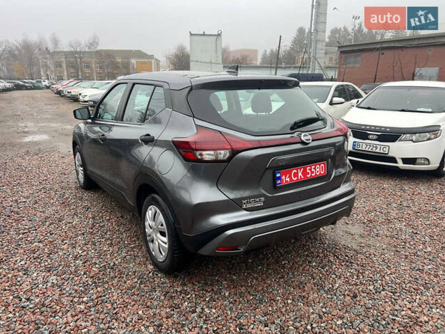 Сірий Ніссан Kicks, об'ємом двигуна 1.6 л та пробігом 134 тис. км за 13900 $, фото 4 на Automoto.ua