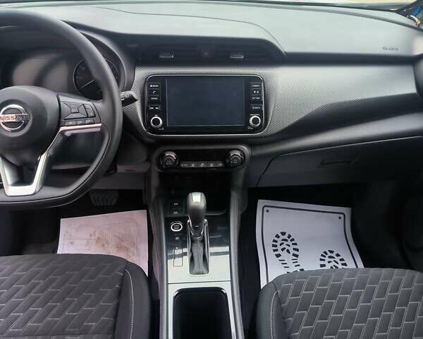 Серый Ниссан Kicks, объемом двигателя 1.6 л и пробегом 59 тыс. км за 14800 $, фото 25 на Automoto.ua