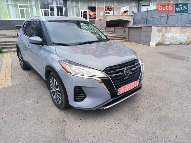 Серый Ниссан Kicks, объемом двигателя 1.6 л и пробегом 59 тыс. км за 14800 $, фото 6 на Automoto.ua