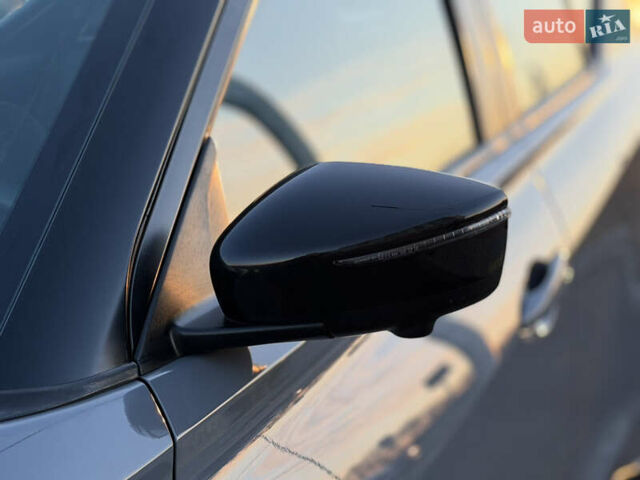 Серый Ниссан Kicks, объемом двигателя 1.6 л и пробегом 60 тыс. км за 16555 $, фото 6 на Automoto.ua