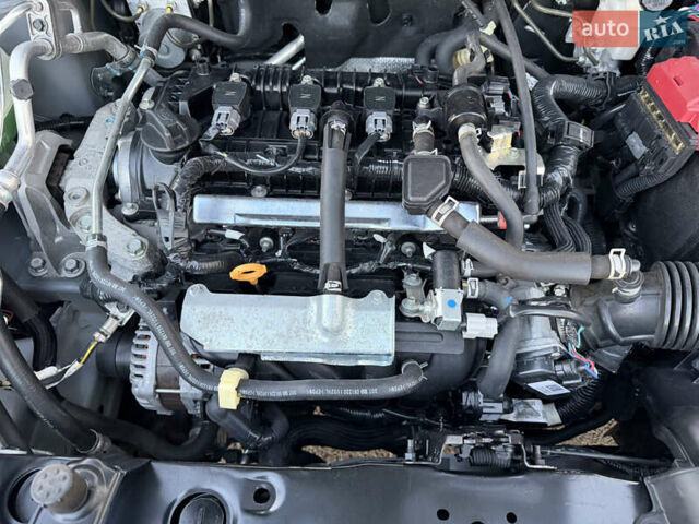 Серый Ниссан Kicks, объемом двигателя 1.6 л и пробегом 60 тыс. км за 16555 $, фото 71 на Automoto.ua