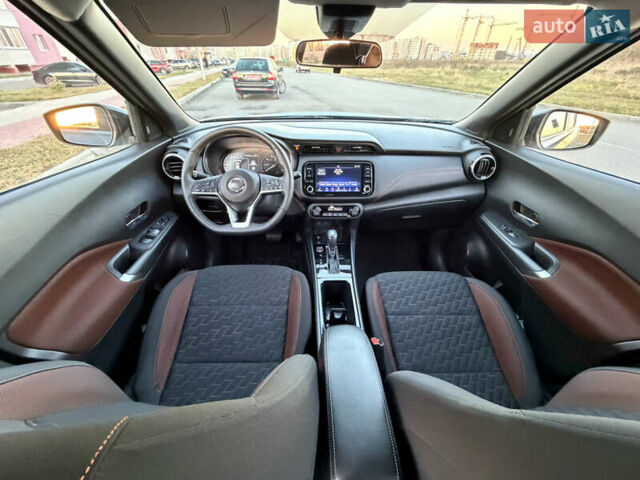 Серый Ниссан Kicks, объемом двигателя 1.6 л и пробегом 60 тыс. км за 16555 $, фото 54 на Automoto.ua