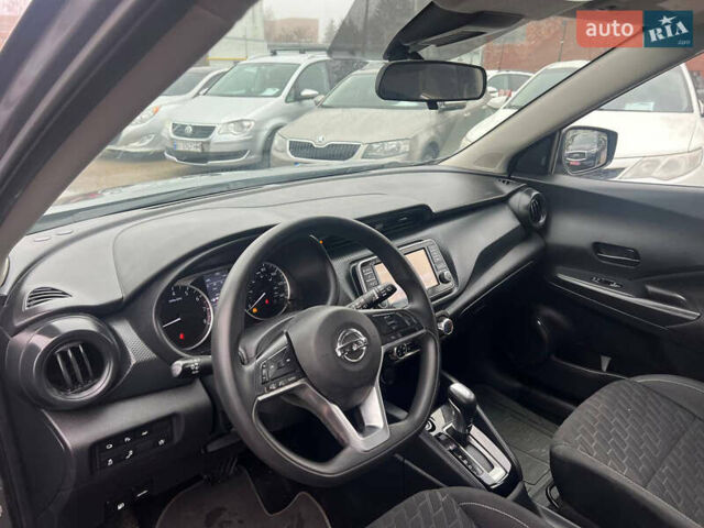 Сірий Ніссан Kicks, об'ємом двигуна 1.6 л та пробігом 134 тис. км за 13900 $, фото 17 на Automoto.ua