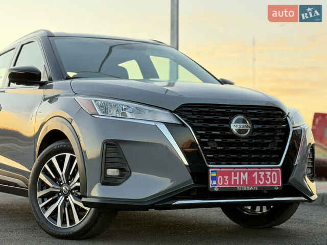Серый Ниссан Kicks, объемом двигателя 1.6 л и пробегом 60 тыс. км за 16555 $, фото 21 на Automoto.ua