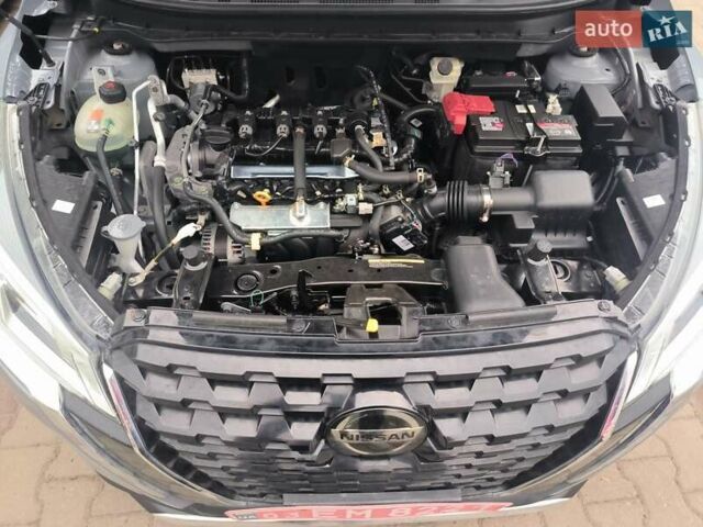 Серый Ниссан Kicks, объемом двигателя 1.6 л и пробегом 59 тыс. км за 14800 $, фото 26 на Automoto.ua