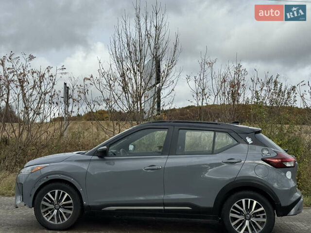 Серый Ниссан Kicks, объемом двигателя 1.6 л и пробегом 122 тыс. км за 12100 $, фото 3 на Automoto.ua