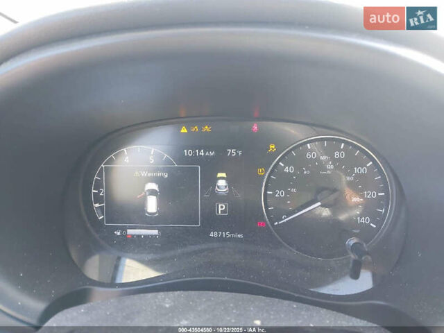 Серый Ниссан Kicks, объемом двигателя 1.6 л и пробегом 48 тыс. км за 3000 $, фото 10 на Automoto.ua