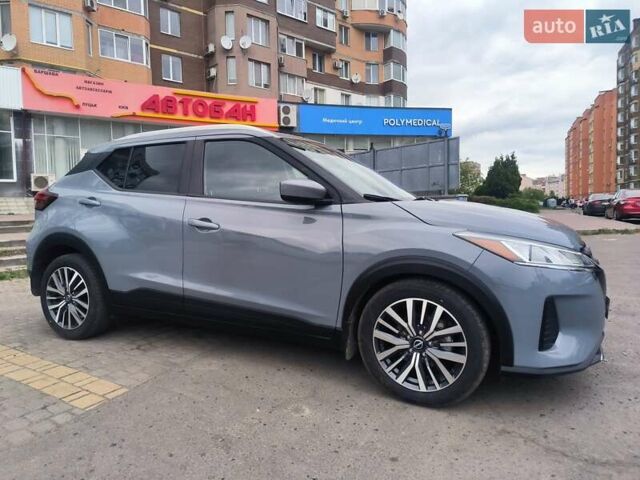 Серый Ниссан Kicks, объемом двигателя 1.6 л и пробегом 59 тыс. км за 14800 $, фото 4 на Automoto.ua